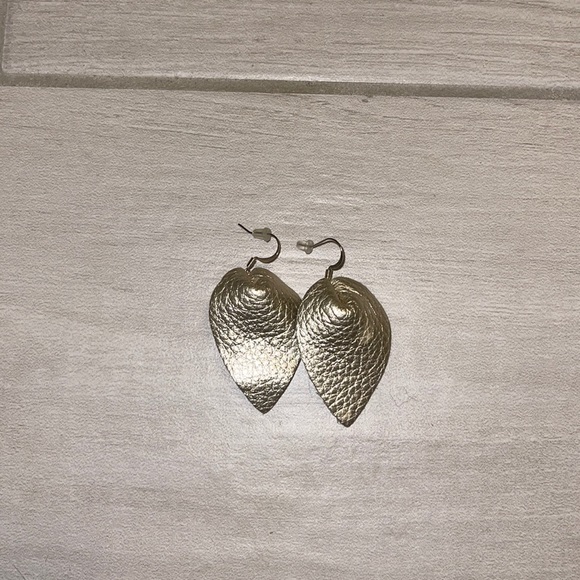 Jewelry - NWOT Gold leather earrings